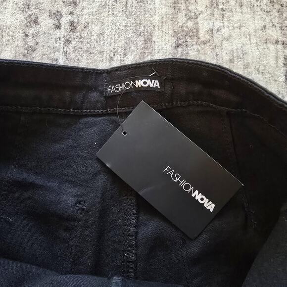 Fashion Nova Jeans Womens 9 Black Valentina High Rise Flare Raw Hem Stretch Boho - Picture 3 of 11